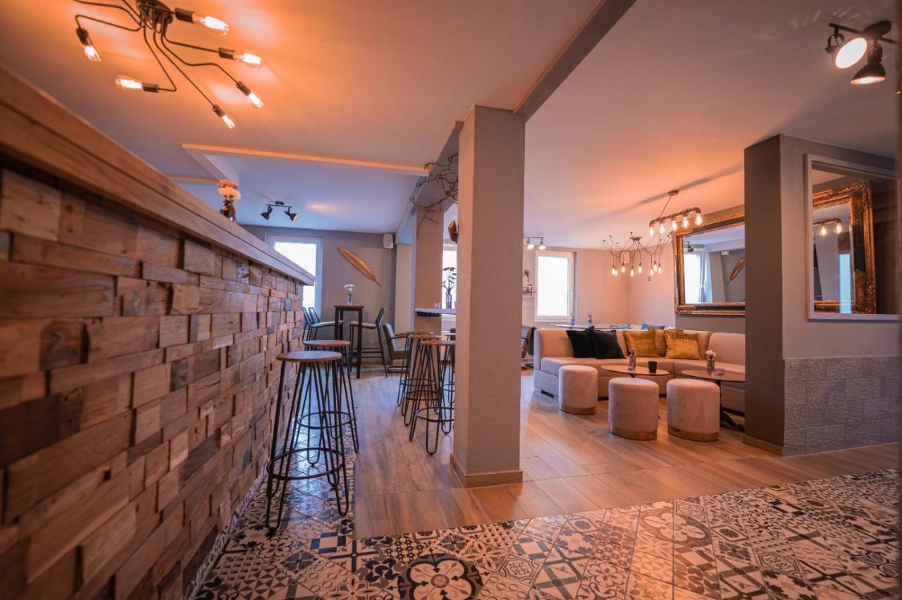 Village Bistro & Bar Fremdenzimmer Dettingen an der Erms ภายนอก รูปภาพ