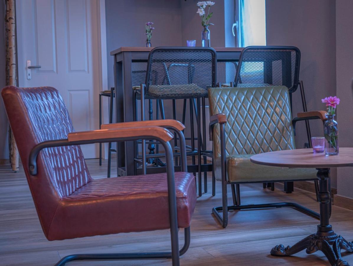 Village Bistro & Bar Fremdenzimmer Dettingen an der Erms ภายนอก รูปภาพ