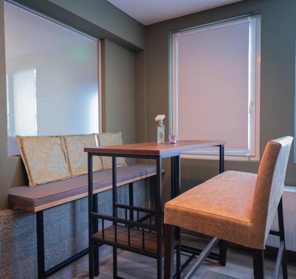 Village Bistro & Bar Fremdenzimmer Dettingen an der Erms ภายนอก รูปภาพ
